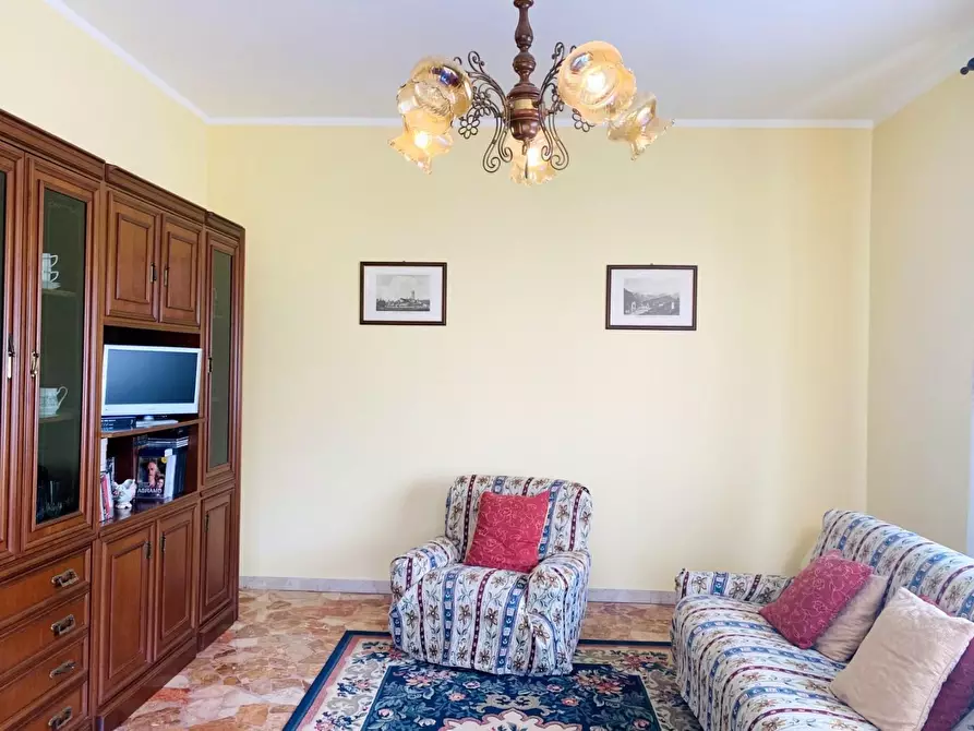 Immagine 6 di Casa indipendente in vendita  a Pietrasanta