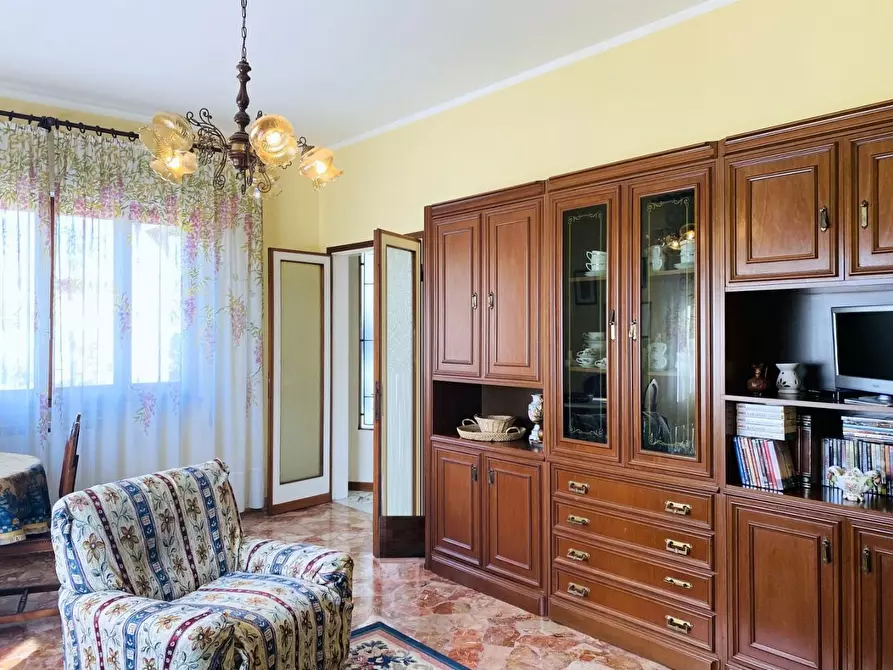 Immagine 11 di Casa indipendente in vendita  a Pietrasanta