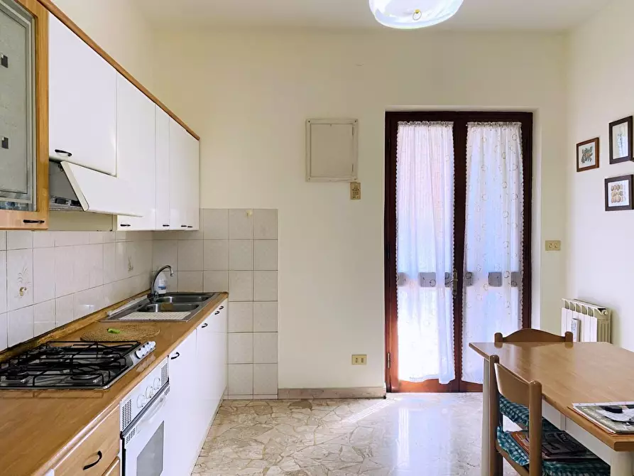 Immagine 15 di Casa indipendente in vendita  a Pietrasanta