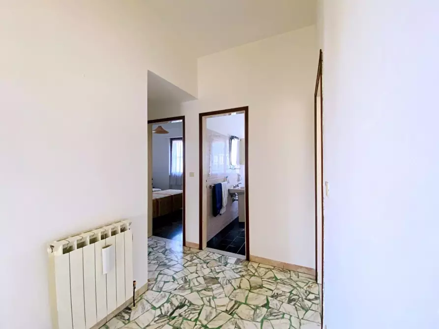 Immagine 21 di Casa indipendente in vendita  a Pietrasanta