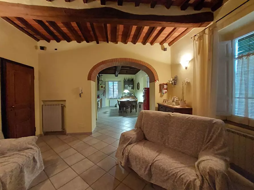 Immagine 2 di Appartamento in vendita  a Buti