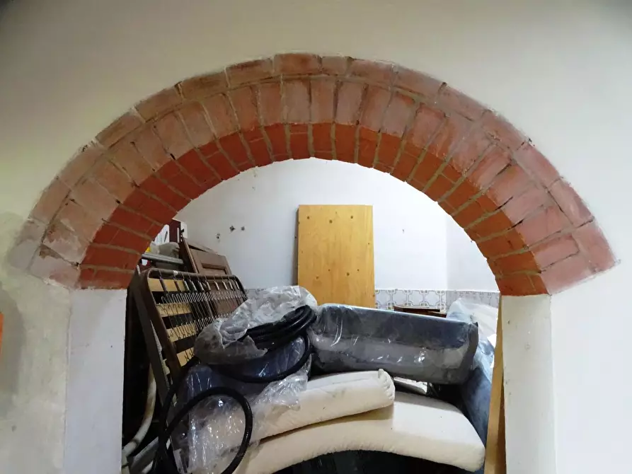 Immagine 38 di Porzione di casa in vendita  a Palaia