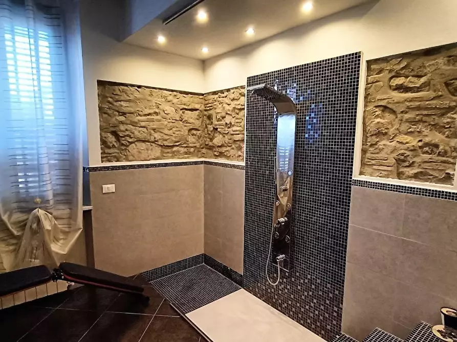 Immagine 15 di Casa indipendente in vendita  a Vecchiano