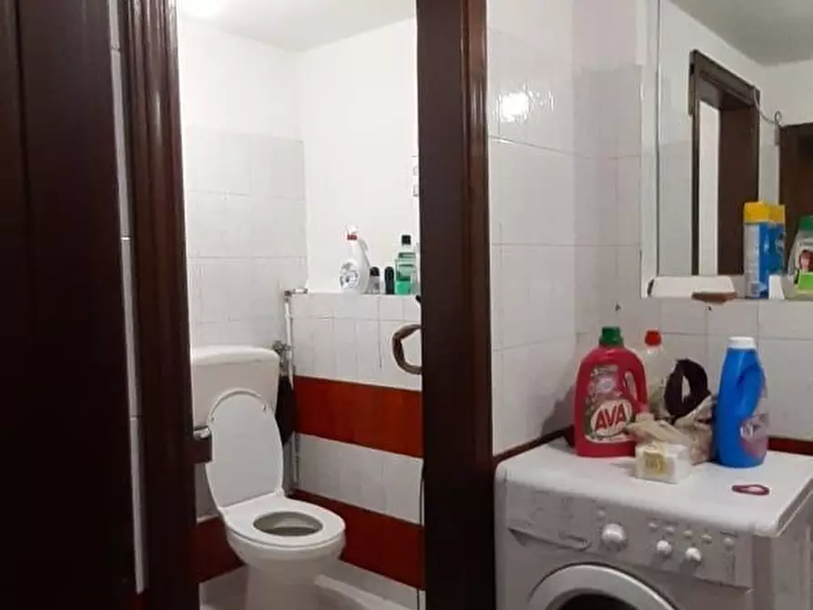 Immagine 63 di Villa in vendita  a Massa