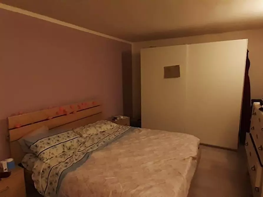 Immagine 54 di Villa in vendita  a Massa