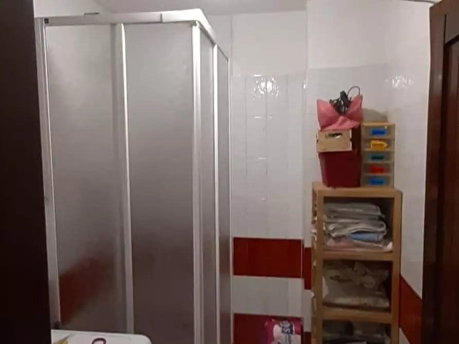 Immagine 61 di Villa in vendita  a Massa