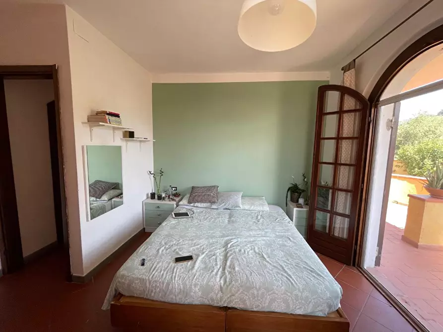 Immagine 28 di Villa in vendita  a Massa