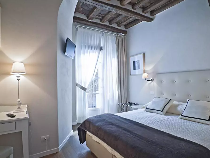 Immagine 7 di Appartamento in vendita  a Siena