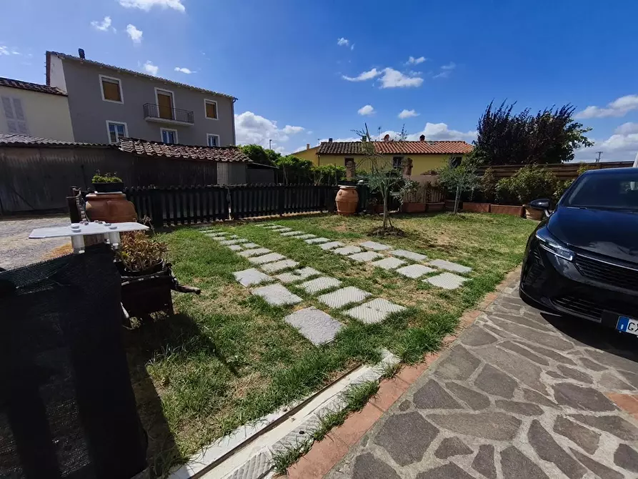 Immagine 50 di Casa bifamiliare in vendita  a Palaia