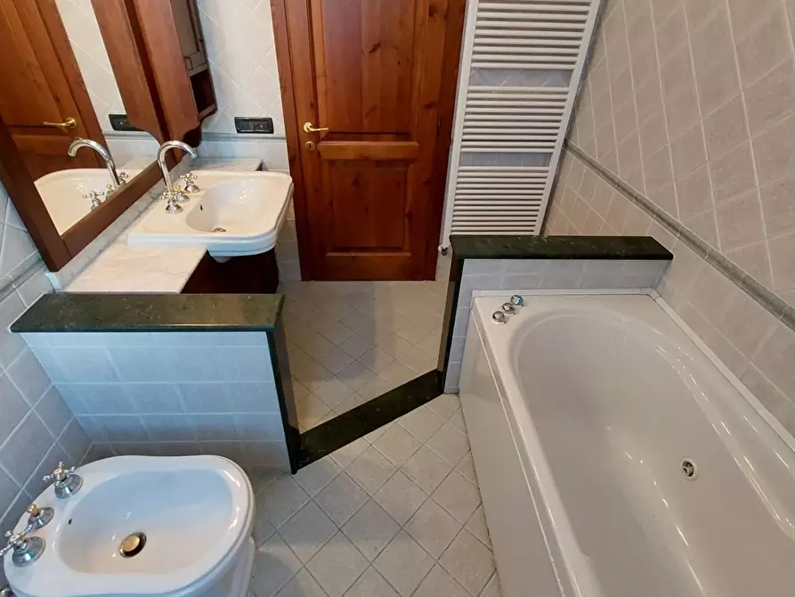 Immagine 35 di Casa bifamiliare in vendita  a Palaia