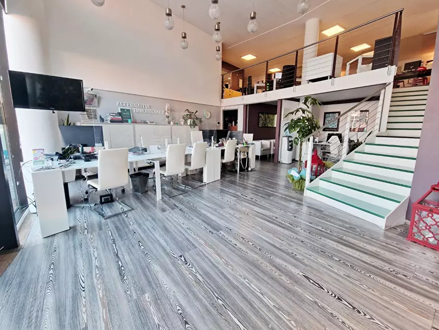 Immagine 3 di Ufficio in affitto  a San Giuliano Terme