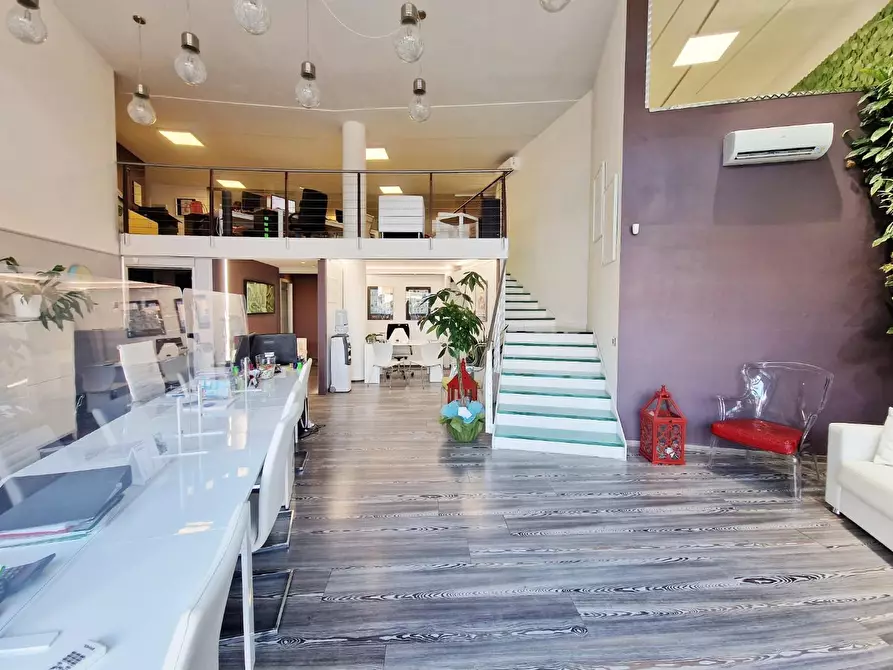 Immagine 1 di Ufficio in affitto  a San Giuliano Terme