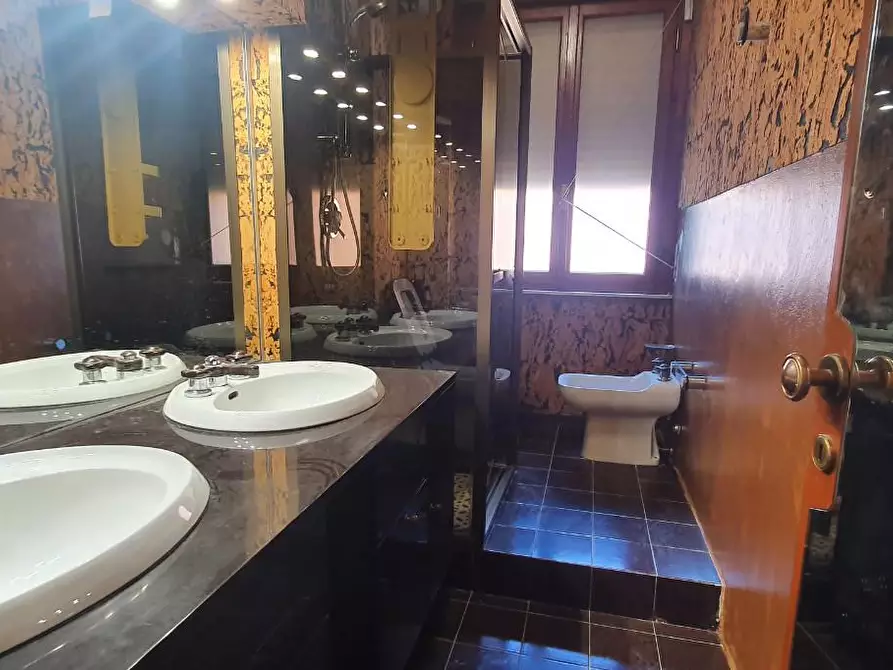 Immagine 21 di Appartamento in affitto  a Pisa