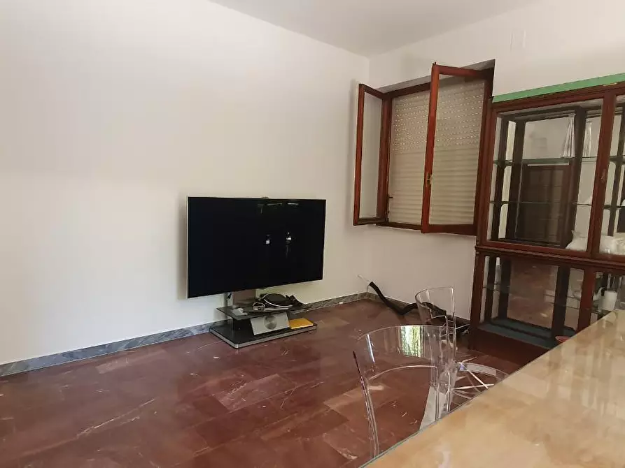 Immagine 17 di Appartamento in affitto  a Pisa