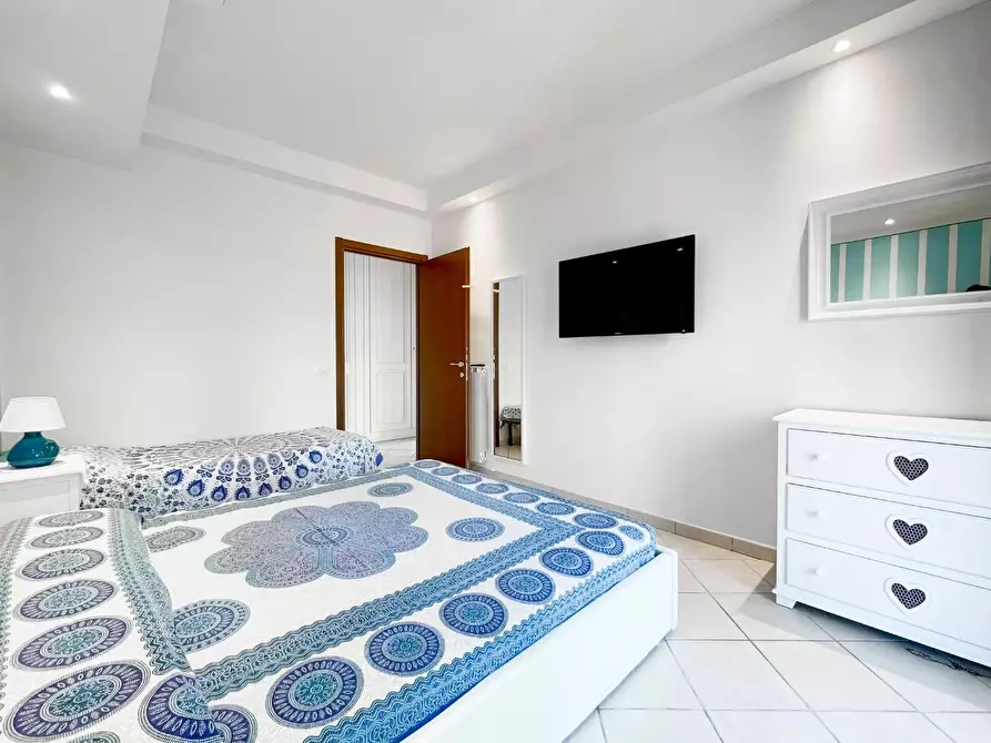 Immagine 7 di Appartamento in vendita  a Massa