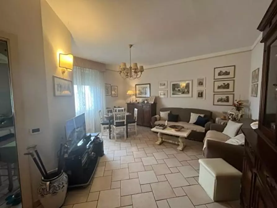 Immagine 2 di Appartamento in vendita  a Pontedera