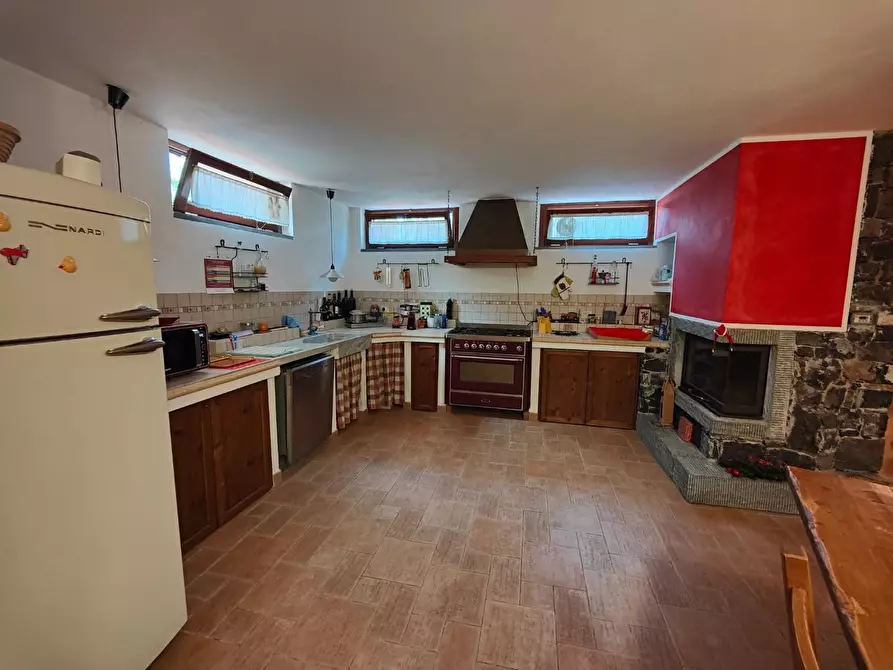 Immagine 20 di Villa in vendita  a Castelnuovo Magra