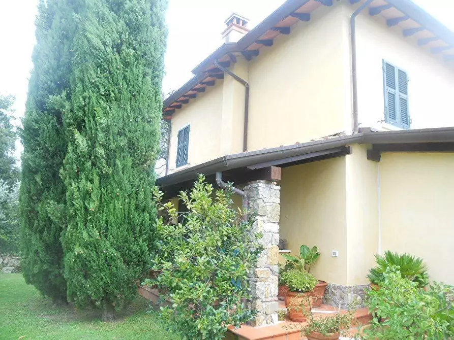 Immagine 30 di Villa in vendita  a Castelnuovo Magra