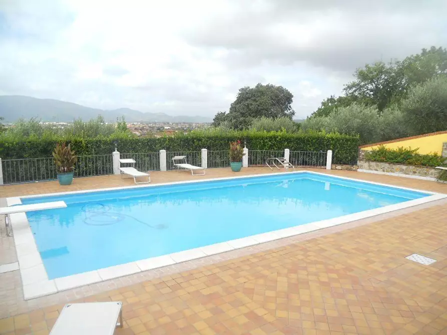 Immagine 24 di Villa in vendita  a Castelnuovo Magra