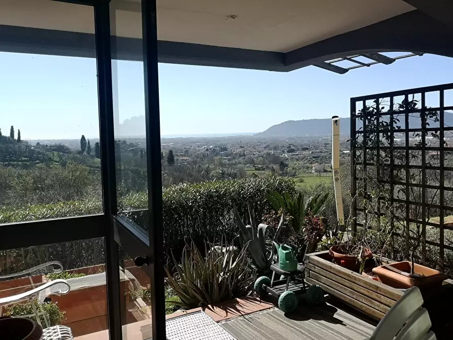 Immagine 49 di Villa in vendita  a Castelnuovo Magra