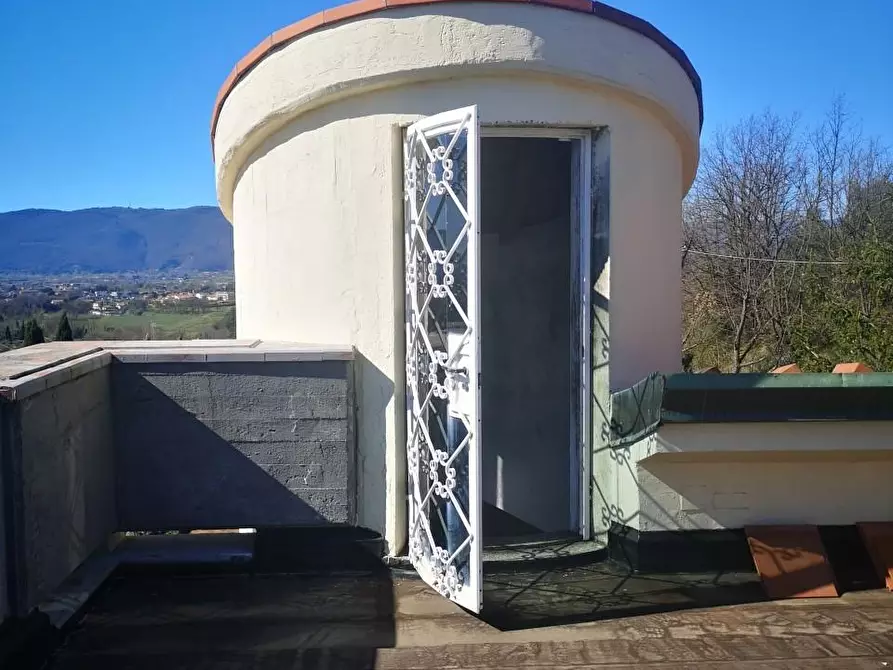 Immagine 39 di Villa in vendita  a Castelnuovo Magra