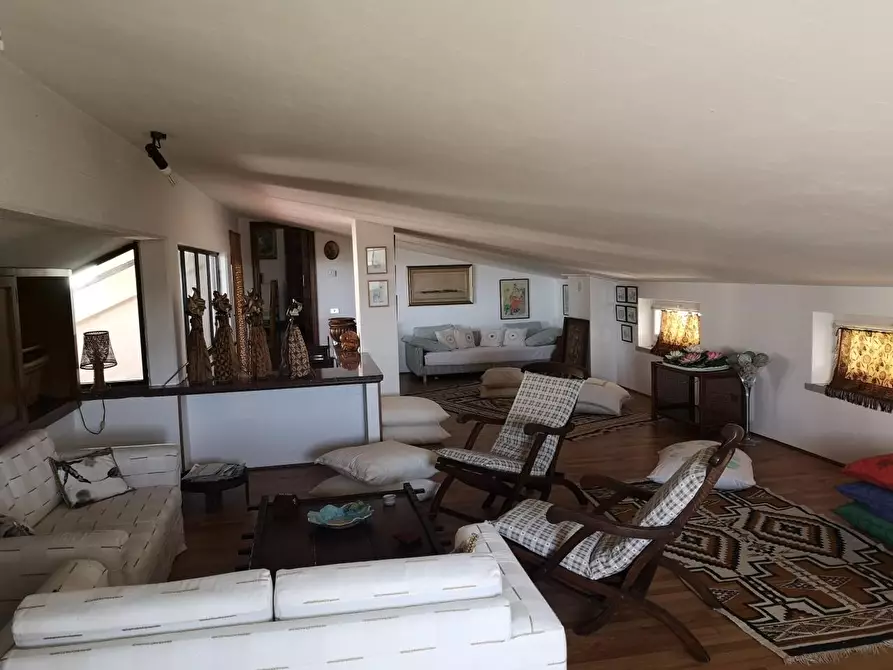 Immagine 35 di Villa in vendita  a Castelnuovo Magra