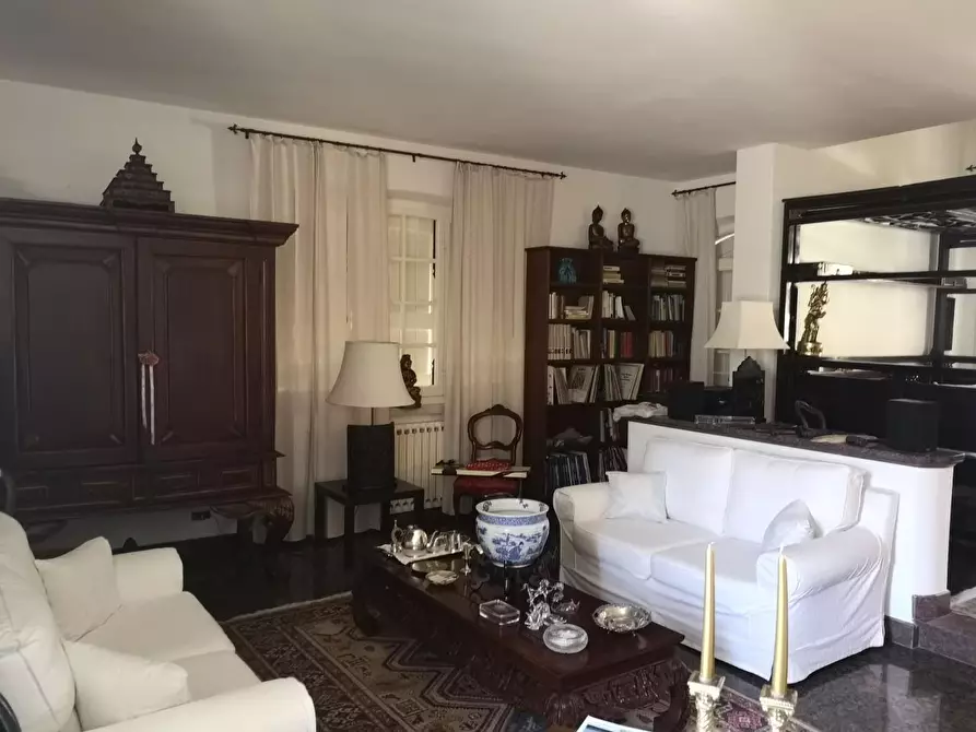 Immagine 29 di Villa in vendita  a Castelnuovo Magra