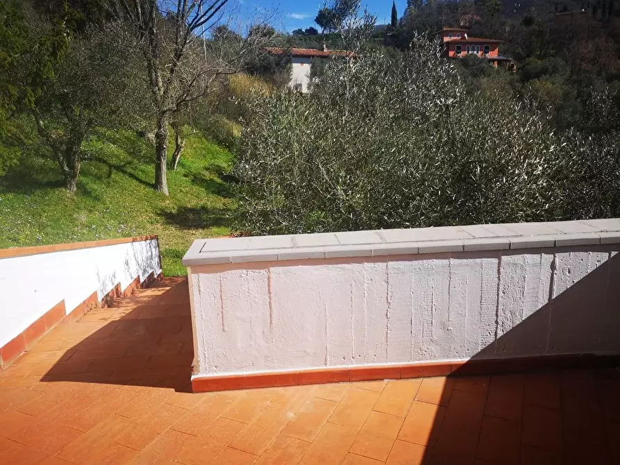 Immagine 21 di Villa in vendita  a Castelnuovo Magra