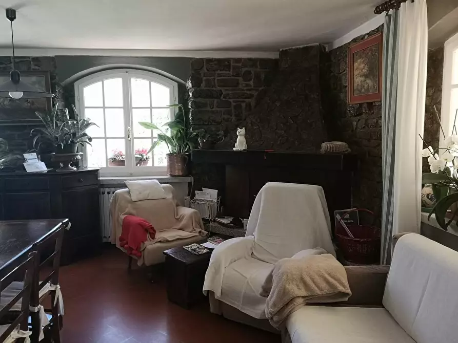 Immagine 51 di Villa in vendita  a Castelnuovo Magra