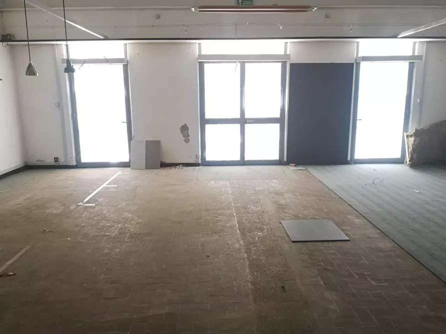 Immagine 2 di Locale commerciale in vendita  a Arcola