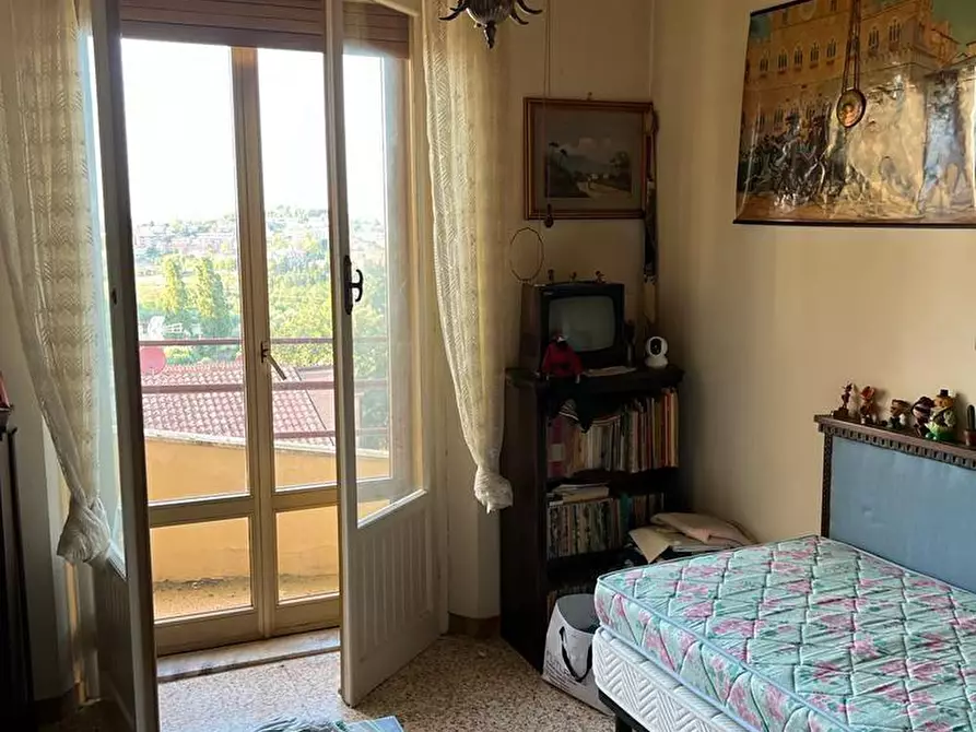 Immagine 30 di Appartamento in vendita  a Siena