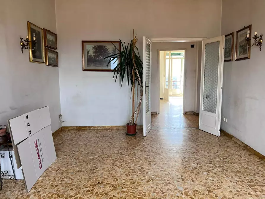 Immagine 8 di Appartamento in vendita  a Siena