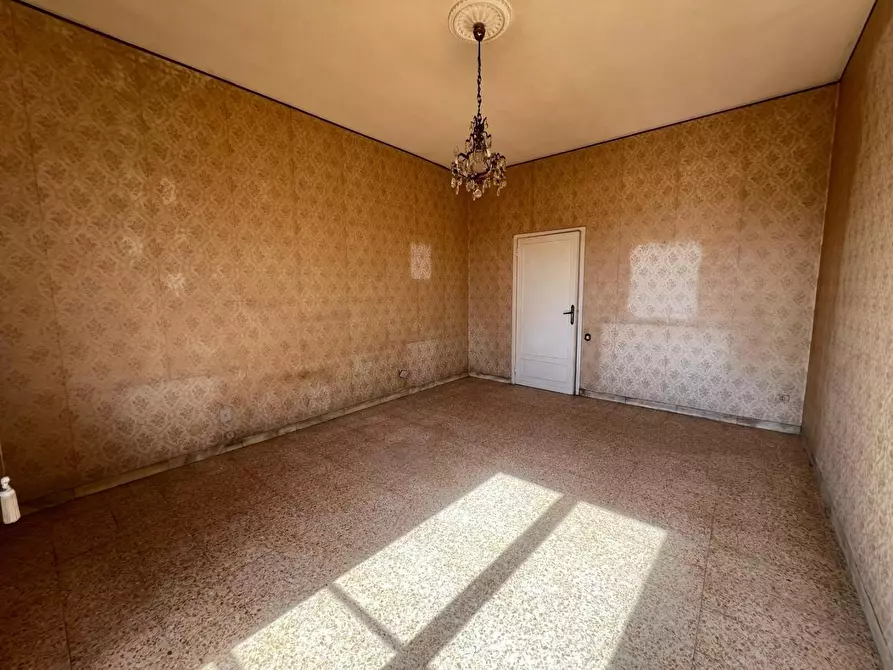 Immagine 14 di Appartamento in vendita  a Siena