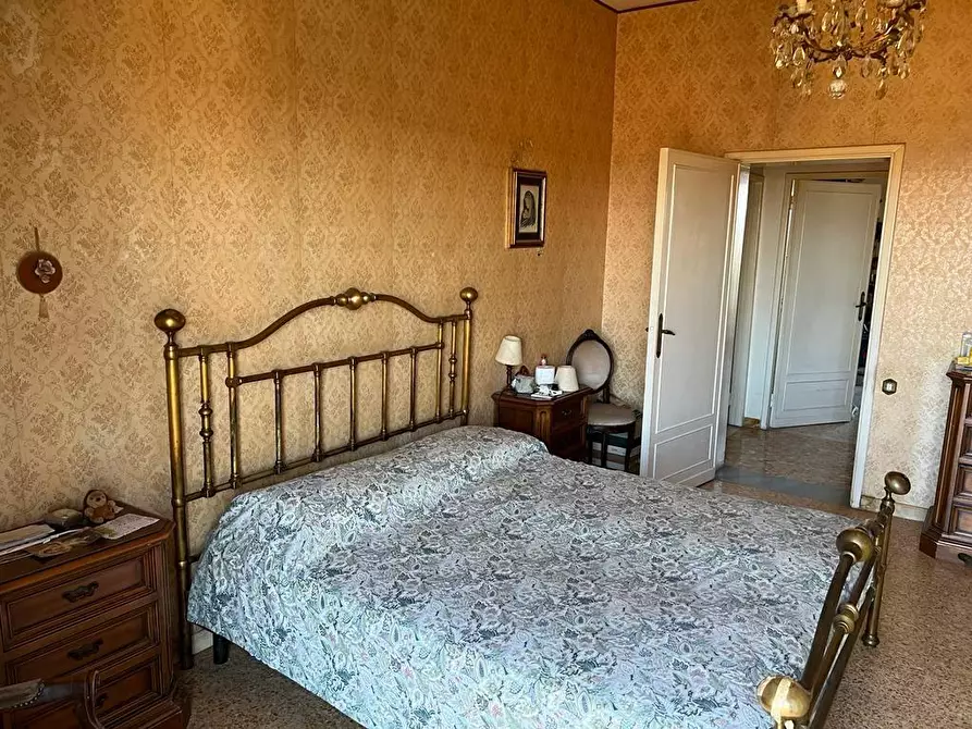 Immagine 35 di Appartamento in vendita  a Siena