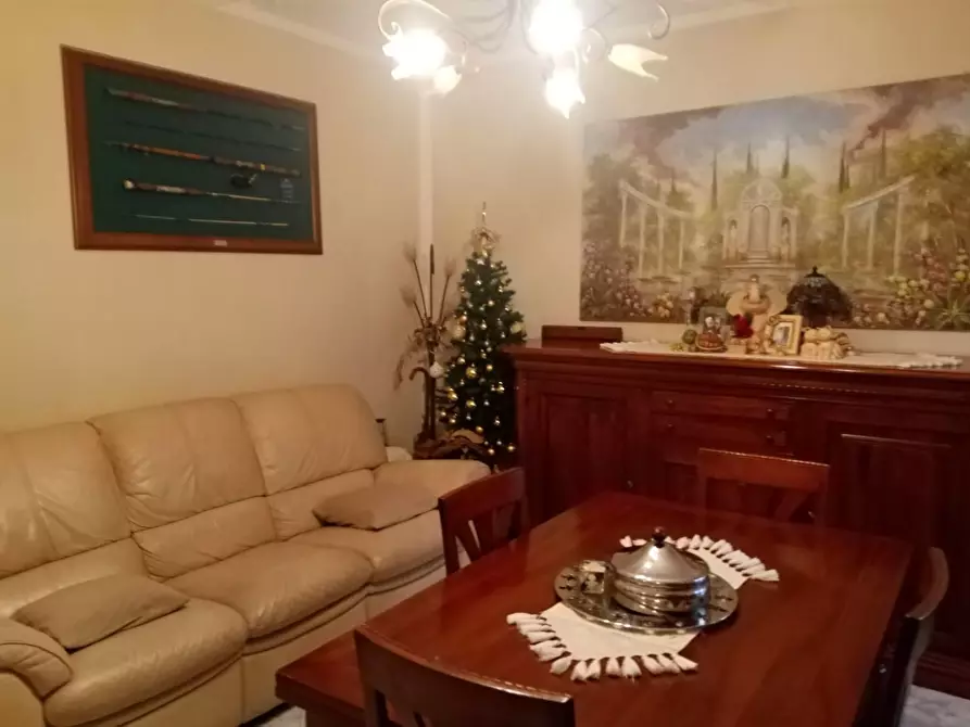 Immagine 5 di Villetta a schiera in vendita  a Licciana Nardi