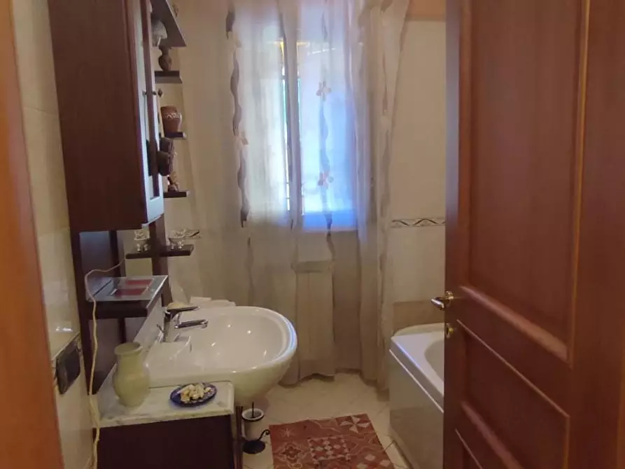 Immagine 21 di Casa bifamiliare in vendita  a Castelnuovo Magra