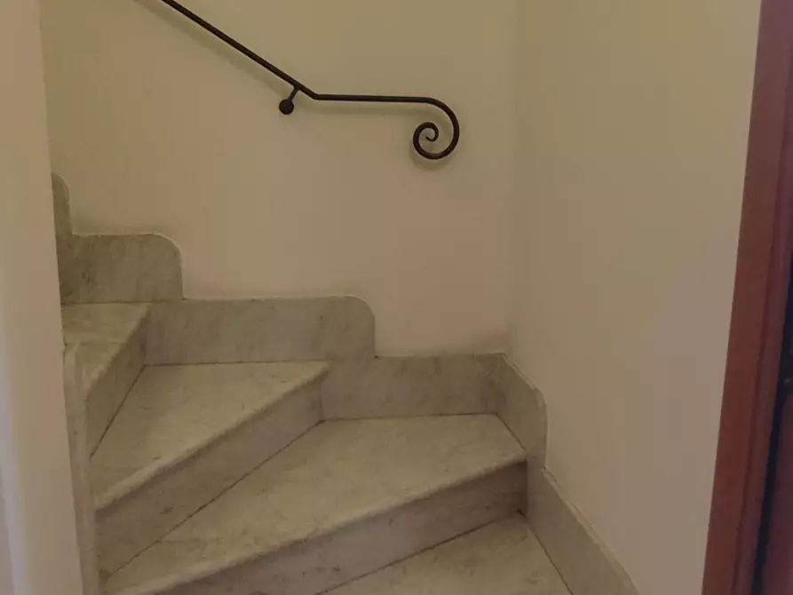 Immagine 17 di Casa bifamiliare in vendita  a Castelnuovo Magra