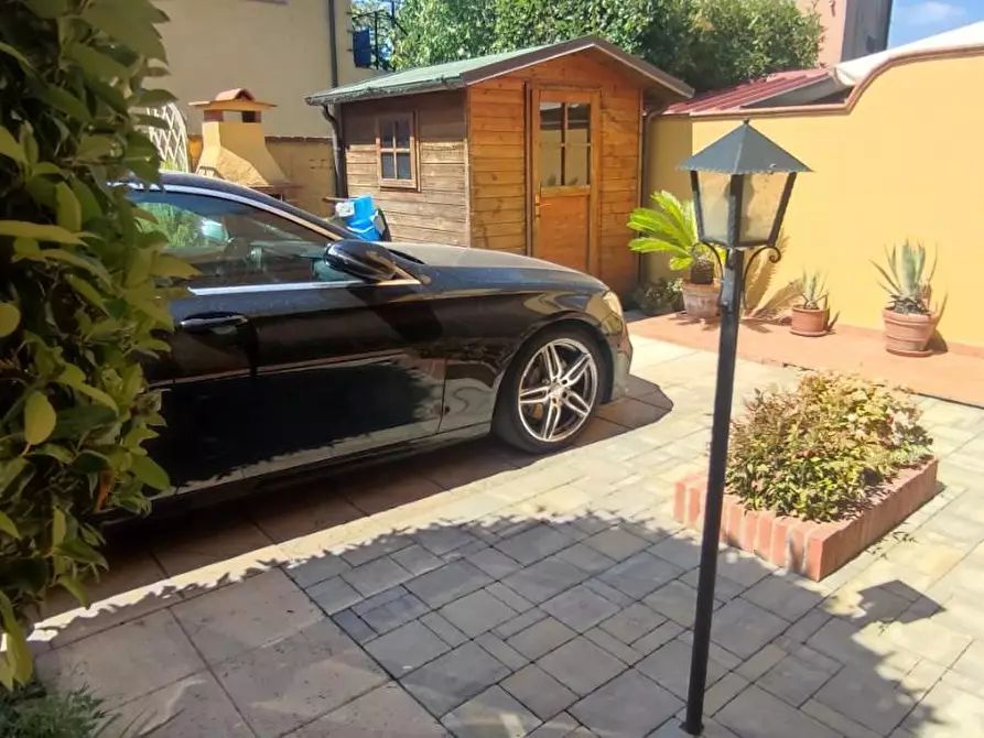 Immagine 2 di Casa bifamiliare in vendita  a Castelnuovo Magra