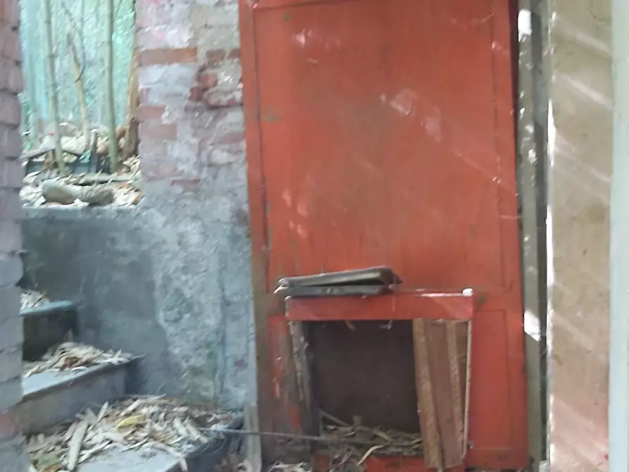 Immagine 46 di Casa semindipendente in vendita  a Carrara