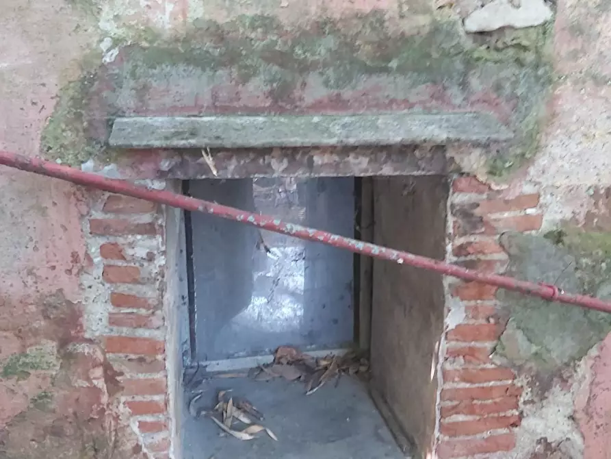 Immagine 74 di Casa semindipendente in vendita  a Carrara