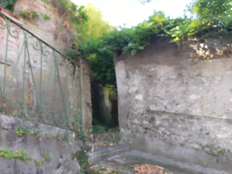 Immagine 94 di Casa semindipendente in vendita  a Carrara