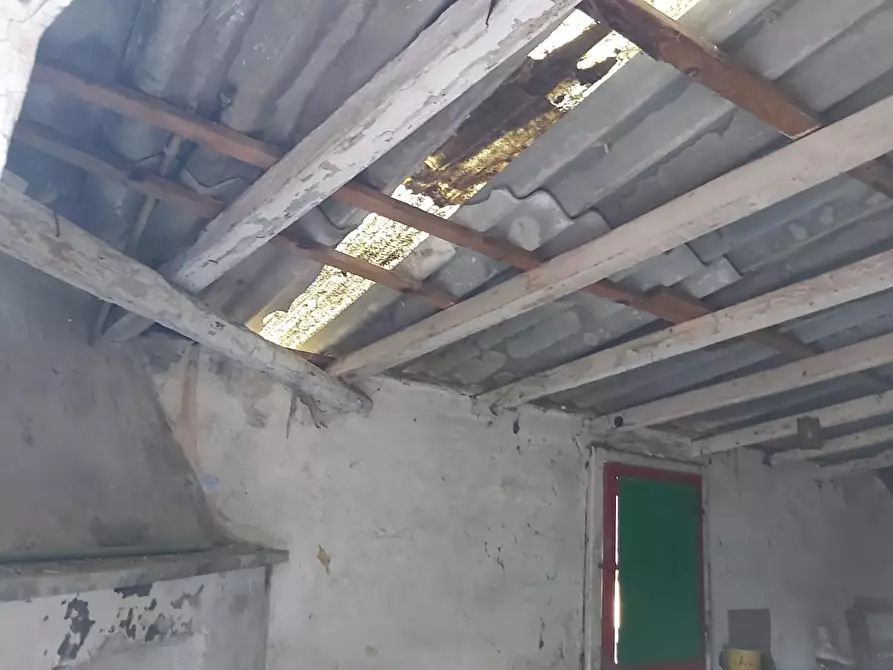 Immagine 56 di Casa semindipendente in vendita  a Carrara