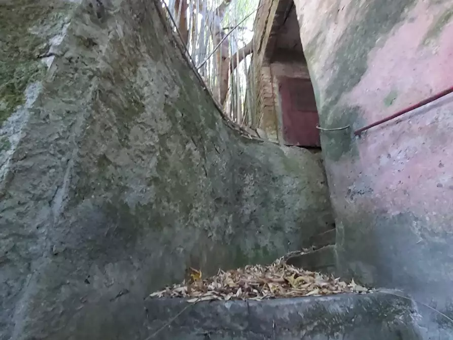 Immagine 28 di Casa semindipendente in vendita  a Carrara