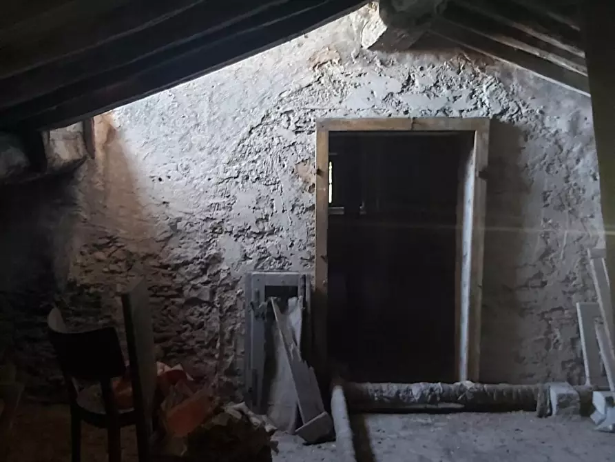 Immagine 95 di Casa semindipendente in vendita  a Carrara