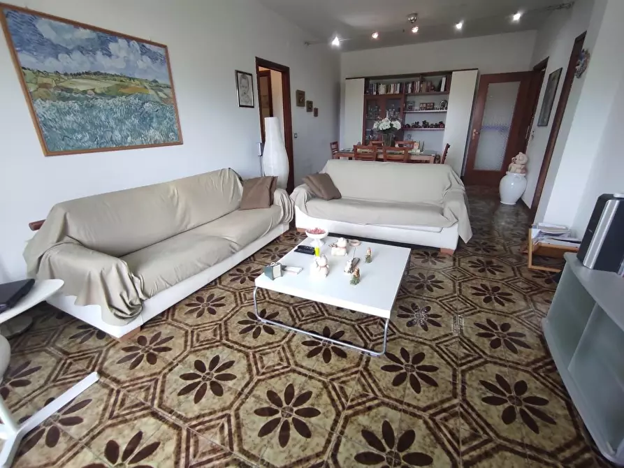 Immagine 3 di Appartamento in vendita  a Ameglia