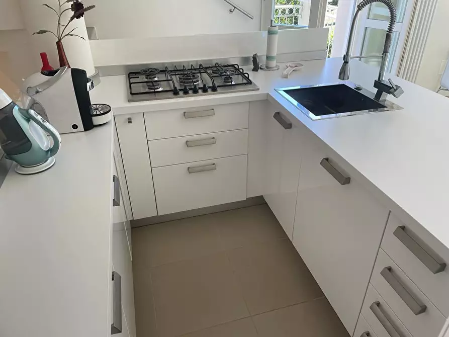 Immagine 23 di Casa semindipendente in vendita  a Montignoso