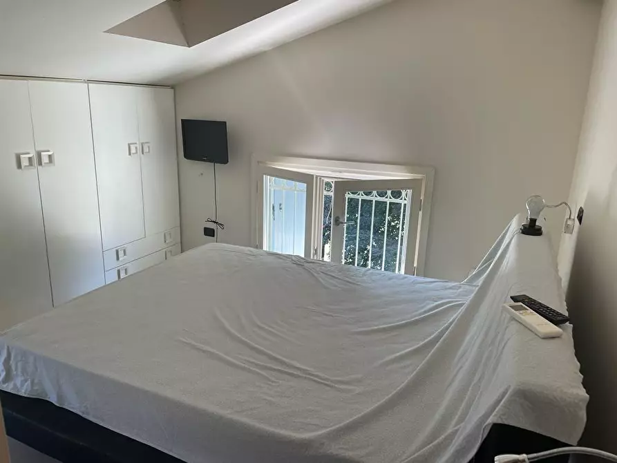 Immagine 34 di Casa semindipendente in vendita  a Montignoso