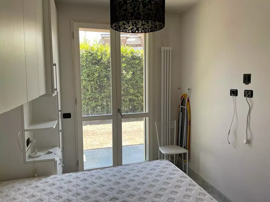 Immagine 14 di Casa semindipendente in vendita  a Montignoso