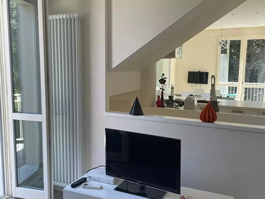 Immagine 26 di Casa semindipendente in vendita  a Montignoso