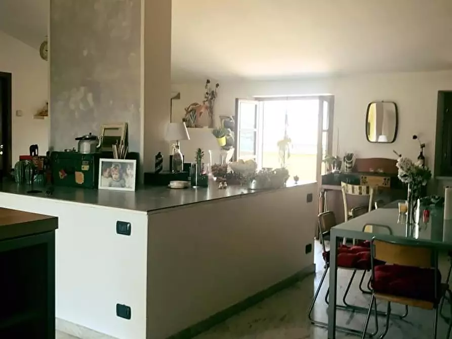 Immagine 12 di Villa in vendita  a Carrara